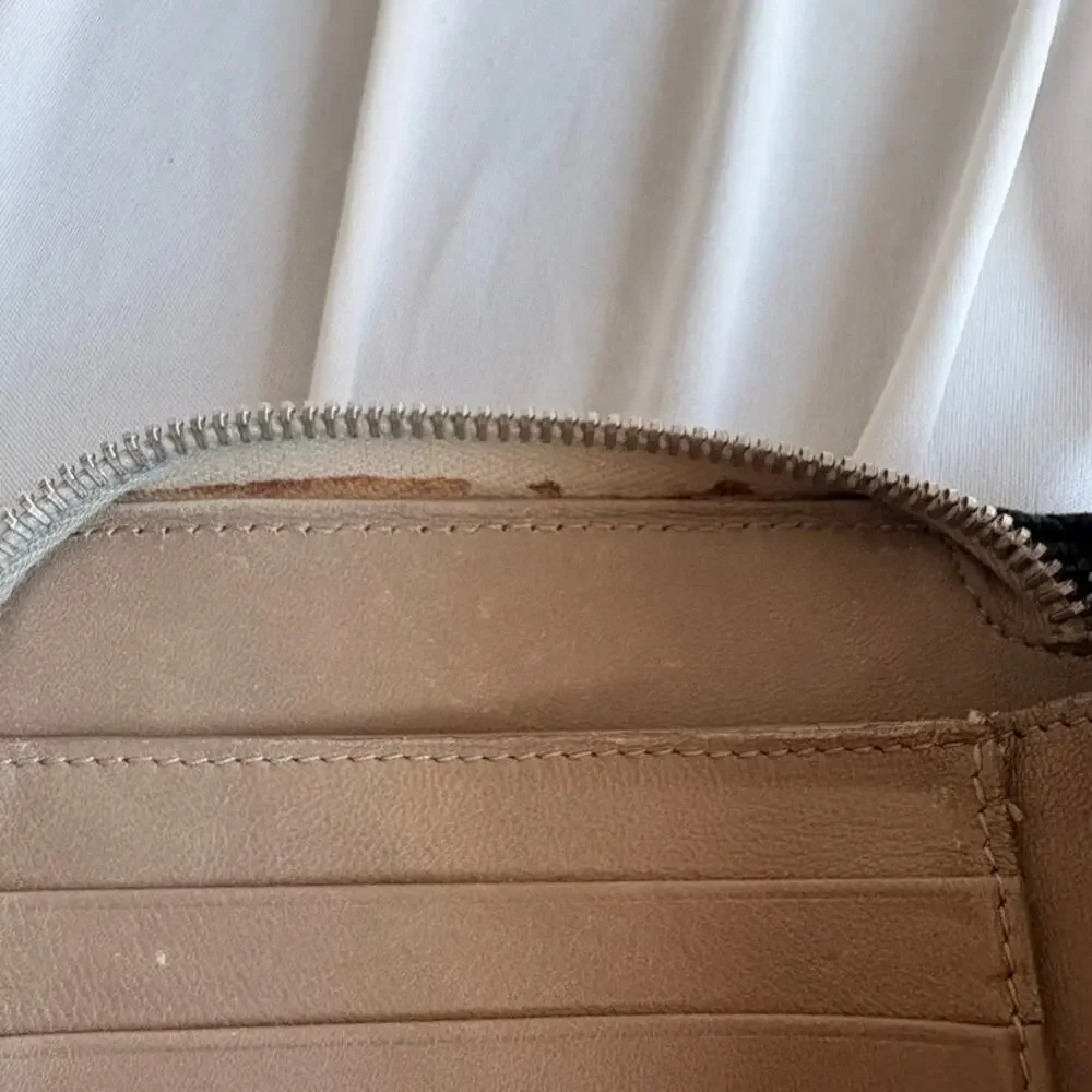 Vintage Chanel Black Quilted Compact Zip Wallet - CC Zipper Pull